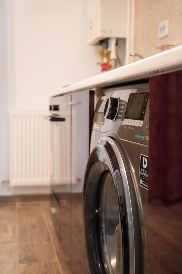 Apartament Capitala Militari Roşu מראה חיצוני תמונה